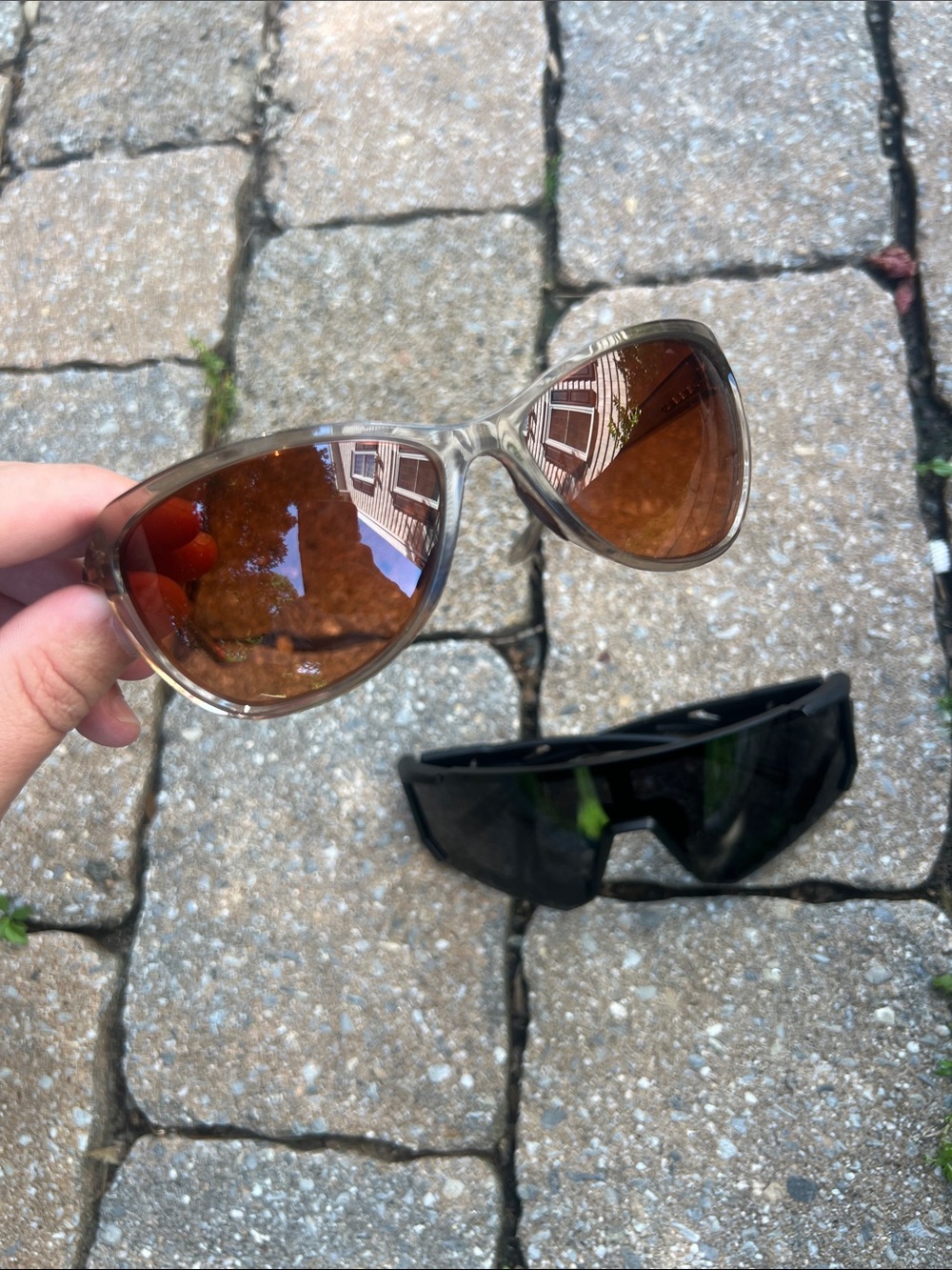 Women’s Oakley sunglasses
